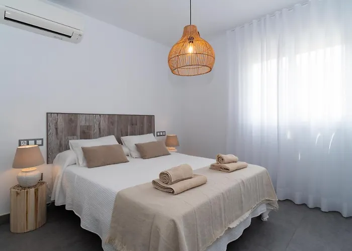 Sur La Dorada, Centricos Soleados A Pocos Metros De La Playa Y Con Parking Opcional Lejlighedshotel