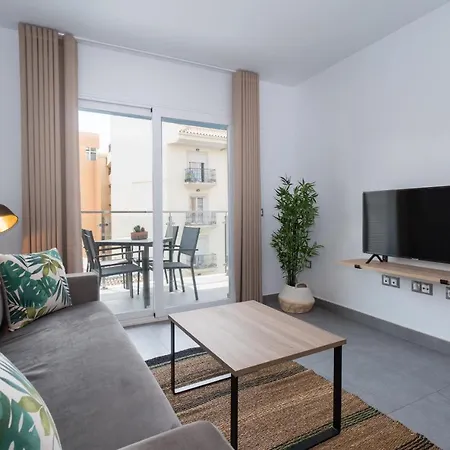 Apart-hotel Sur La Dorada, Centricos Soleados A Pocos Metros De La Playa Y Con Parking Opcional 4*