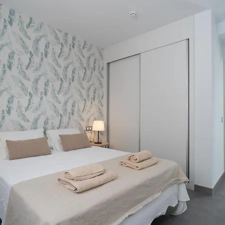 Sur La Dorada, Centricos Soleados A Pocos Metros De La Playa Y Con Parking Opcional Apartmanhotel