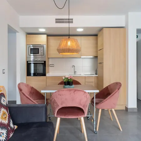 Apartmanhotel Sur La Dorada, Centricos Soleados A Pocos Metros De La Playa Y Con Parking Opcional