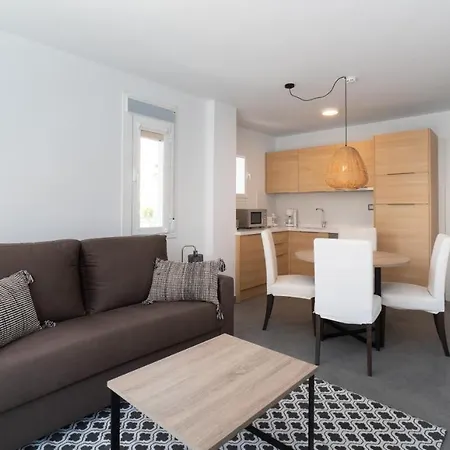 Apartmanhotel Sur La Dorada, Centricos Soleados A Pocos Metros De La Playa Y Con Parking Opcional