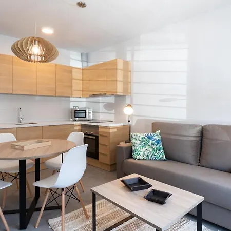 Apartmanhotel Sur La Dorada, Centricos Soleados A Pocos Metros De La Playa Y Con Parking Opcional