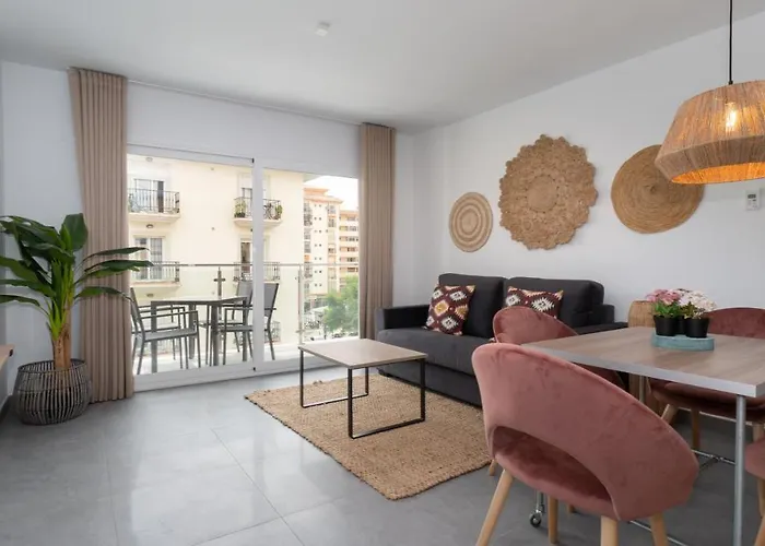 Sur La Dorada, Centricos Soleados A Pocos Metros De La Playa Y Con Parking Opcional Aparthotel Fuengirola