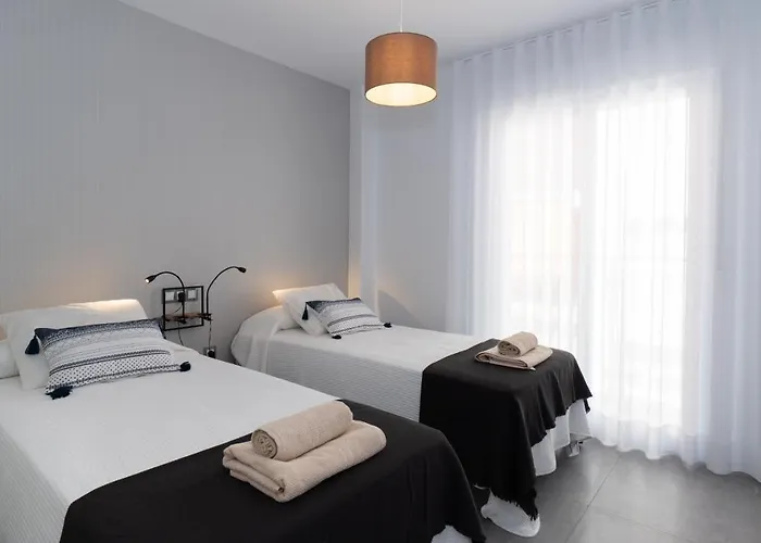 Sur La Dorada, Centricos Soleados A Pocos Metros De La Playa Y Con Parking Opcional فوينخيرولا