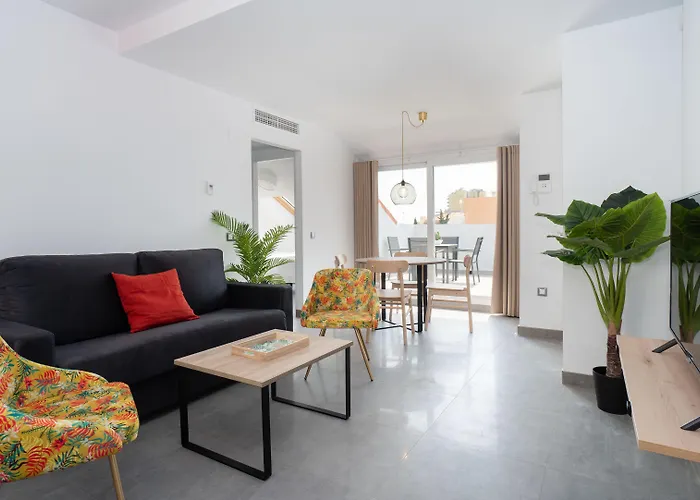 Hotel apartamentowy Sur La Dorada, Centricos Soleados A Pocos Metros De La Playa Y Con Parking Opcional 4*