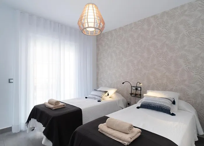 Sur La Dorada, Centricos Soleados A Pocos Metros De La Playa Y Con Parking Opcional 4* 丰希罗拉